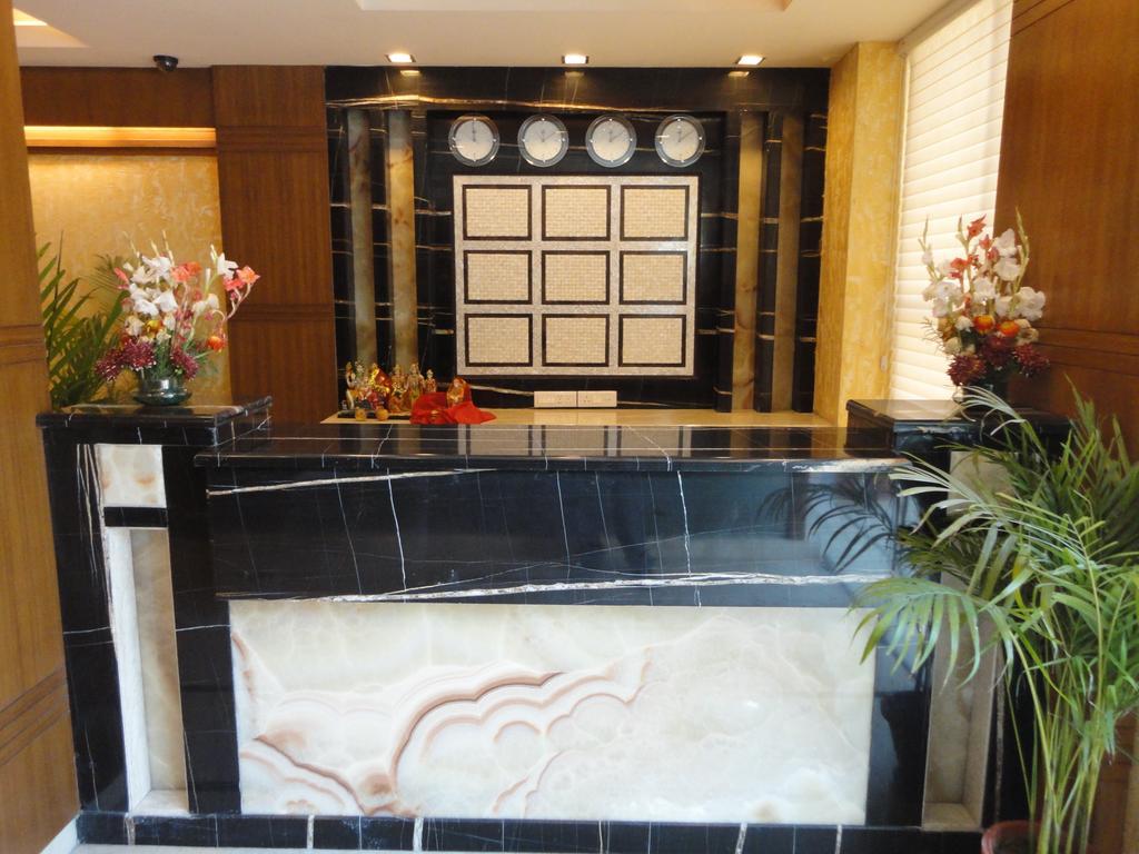 神圣天堂塔维沙酒店 新德里 外观 照片