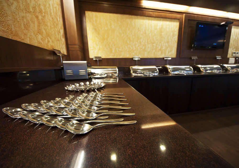 神圣天堂塔维沙酒店 新德里 外观 照片